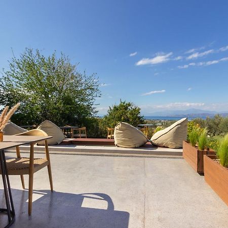 Acro Upscale Residences Corinth Buitenkant foto